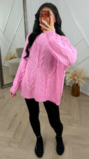 Oversized Cable Knit Sweater – Chunky & Cozy Fit