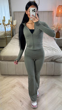 2-Delige Sportset met Rits & Flared Legging – Stretch Techmateriaal