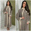 2-teiliges Set mit ärmellosem Kleid und mehrfarbigem Kleid mit Schlitz vorne