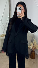 PRE ORDER Blazer met Kantdetails en Elegant Layered Effect WORDT 16-4 VERZONDEN