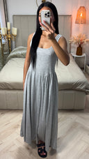 Aansluitende Mouwloze Zomerjurk met Vormende Snit