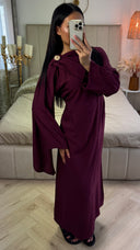 Asymmetrische Drapejurk met Cape, Broche & Ceintuur