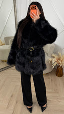 Faux Fur Jas met Ceintuur & Goudkleurig Detail