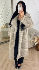 Luxe Faux Fur Jas met Volumineuze Kraag