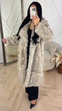 Luxe Faux Fur Jas met Volumineuze Kraag