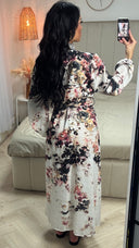 Maxi Bloemenjurk met Knoopsluiting en Ceintuur