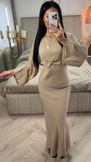 Maxi Jurk met Goudkleurige Knopen & Ceintuur