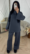 Minimal Two-Piece Set met Wijde Mouwen