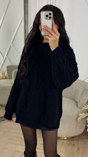 Oversized Cable Knit Sweater – Chunky & Cozy Fit