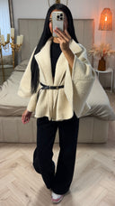 Teddy Cape Jas met Ceintuur en Knoopsluiting