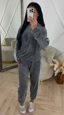 PRE ORDER Teddy Tracksuit Set met Capuchon & Strependetail WORDT 03-11 VERZONDEN