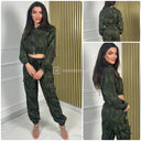 Kies uit de afgeprijsde optie van de army cargo set. Koop je klassieke kleding voor dames in Rotterdam.
