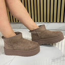 Famous Short Platform Boots 8373