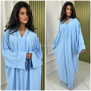 Abaya mit V-Ausschnitt und doppelter goldener Naht in der Mitte
