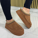 Famous Platform Taswoman UA1822 CAMEL
