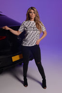 Dutch Angels – T-Shirt mit Full-DA-Logo in Weiß und schmaler Passform