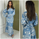 Kleid mit Blumendruck und überkreuzten Schnürsenkeln an der Taille