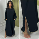Übergroßes Maxikleid mit goldenem Stickdetail