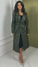 Jacke in Lederoptik mit Bindegürtel und Knöpfen