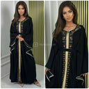 Mehrfarbige Stickerei, goldener Mittelgürtel, Bindegürtel, Abaya mit Schmetterlingsärmeln