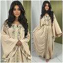 Mehrfarbige Stickerei, goldener Mittelgürtel, Bindegürtel, Abaya mit Schmetterlingsärmeln