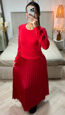Mis de afgeprijsde sweater plooirok niet. Ontdek modieuze kleding voor vrouwen in Rotterdam.