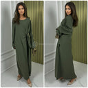 Einteiliges Wickelkleid mit Bindegürtel und komplett bedecktem Basic-Kleid