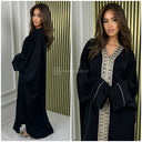 Übergroßes Abaya-Kleid mit goldener Stickerei in der Mitte