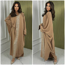 Übergroßes Abaya-Kleid mit goldener Stickerei in der Mitte