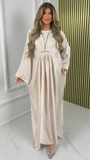 Oversized Satin Dress Flower Brooch Detail