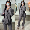 Strickset mit Rüschendetail und 3 Bändern