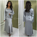 Maxikleid mit weiten Ärmeln und Bindegürtel aus Satin