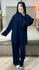 Super bequemes Set mit Schalkragen und Streifendetail in der Mitte