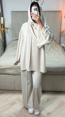 Super bequemes Set mit Schalkragen und Streifendetail in der Mitte