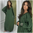 Abaya aus Satin mit glänzenden Ärmeln und Rüschen