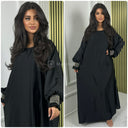 Abaya aus Satin mit glänzenden Ärmeln und Rüschen
