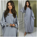 Abaya aus Satin mit glänzenden Ärmeln und Rüschen