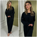 Schlichtes Kleid mit Rüschenärmeln