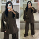 Strickjacke mit Schlitzärmeln, Bindegürtel und dickem geripptem Cord-Set