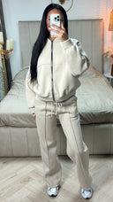 Thick Jogging Zipper Set Seam Details