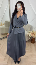 PRE ORDER Luxe Blazer Plissé Maxi Jurk met Ceintuur WORDT VERZONDEN OP 08-12