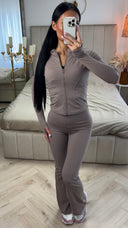 2-Delige Sportset met Rits & Flared Legging – Stretch Techmateriaal