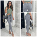 Shop vandaag nog bij de afgeprijsde optie van grijze pushup jeans. Koop je trendy dameskleding in Rotterdam.