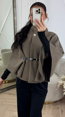 Kurzer Mantel mit Schmetterlings-Krawattengürtel 