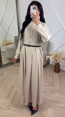 Abaya Maxi Jurk met Plooien en Gouden Knopen