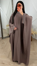 Abaya met strassdetails en cape mouwen