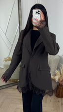Blazer met Kantdetails en Elegant Layered Effect