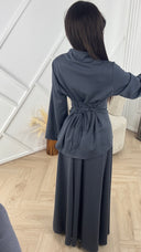 Luxe Rok Set met Hoge Hals en Taillelint