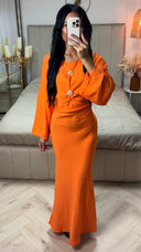Maxi Jurk met Goudkleurige Knopen & Ceintuur