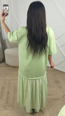 Maxi Jurk met Luxe Stevige Top en Ruffle Zoom